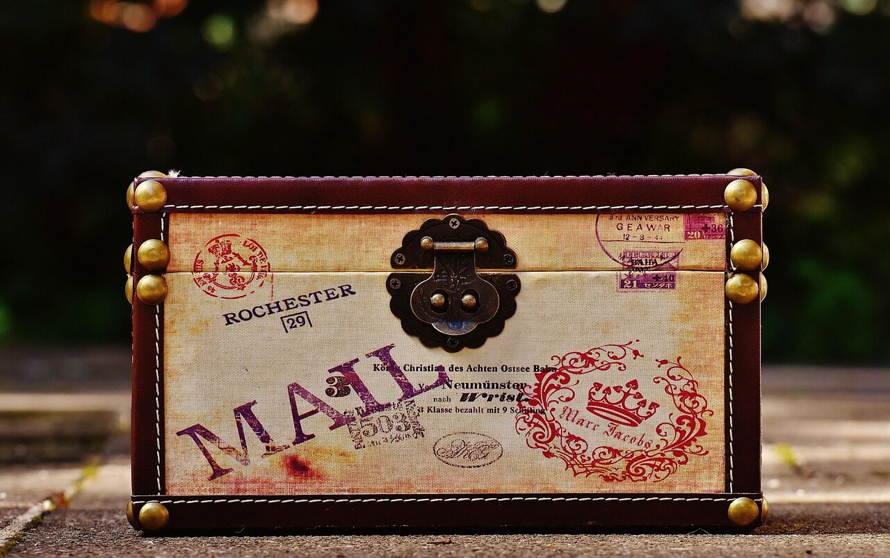 chest, suitcase, send mail, travel, lap, box, closure, suitcase, suitcase, box, box, box, box, box